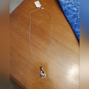 women's Kay pendant necklace